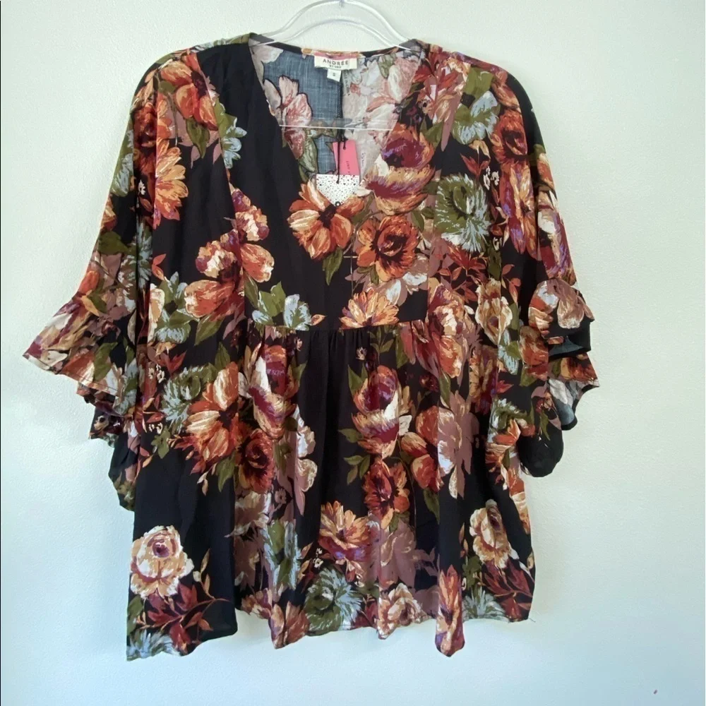 BNWT Andrée by Unit Floral Boutique Top, Small - Picture 1 of 7